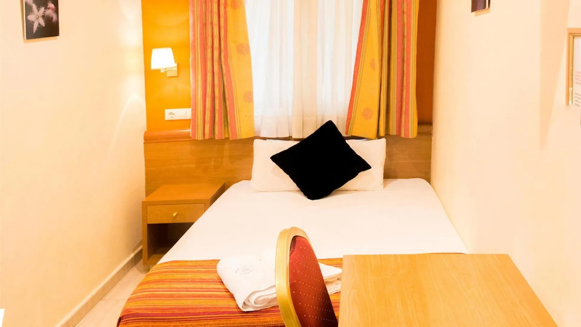 Standbyme Ramblas Barcelona Guest house