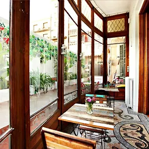 The Hipstel Paseo De Gracia Albergue