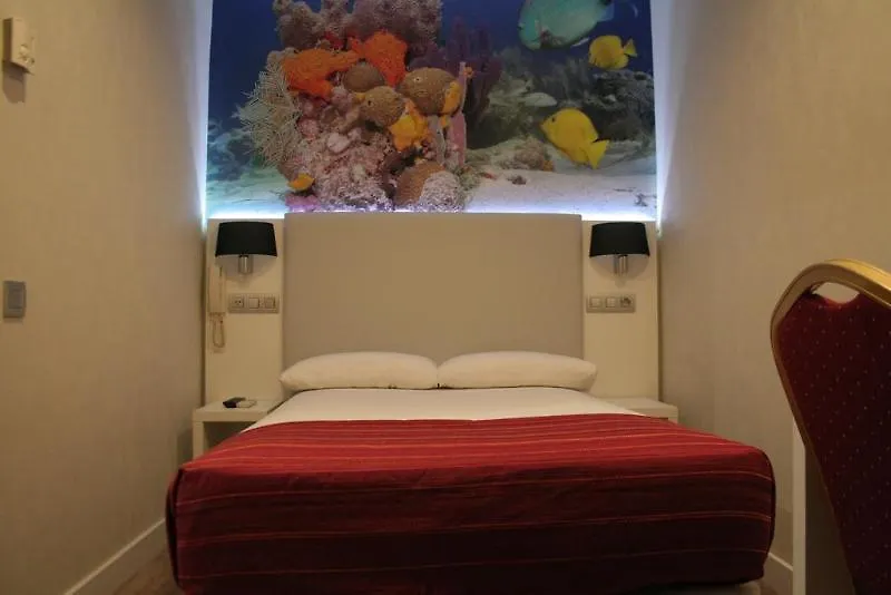 Guest house Standbyme Ramblas Barcelona